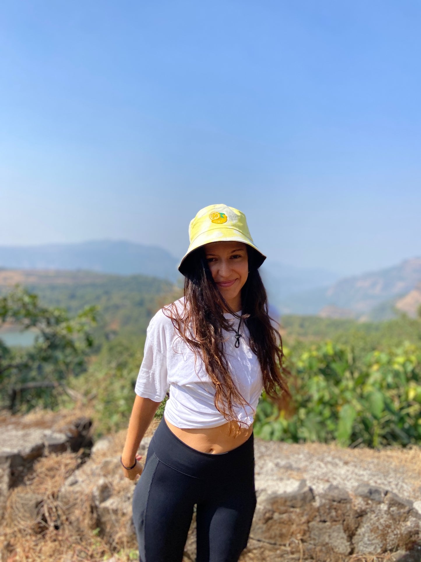 LEMON BUCKET HAT