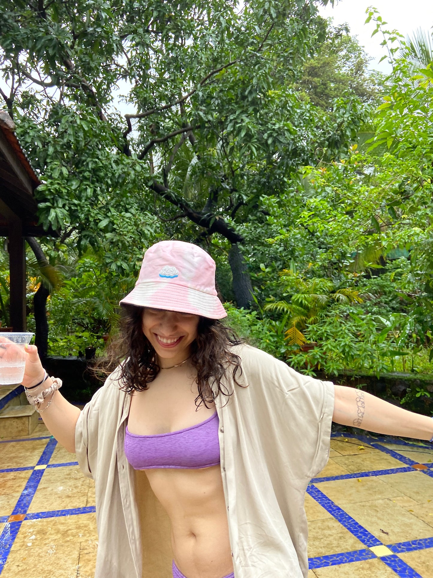 CLOUD BUCKET HAT