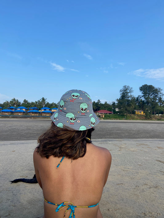 alien head bucket hat